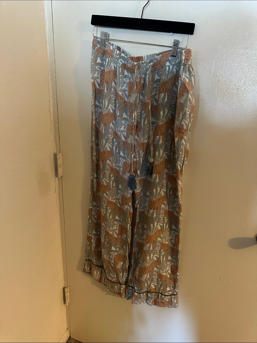 World Market Multicolor Animal Print Wide Leg Women's Pants Elastic Waist Tassel